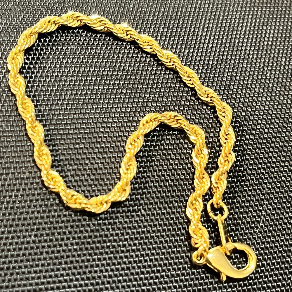 Gold bracelet